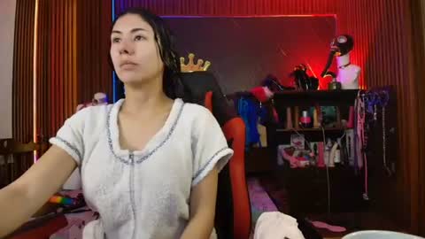 Snapshot of xiaqueen chatting on 07.18.26 XiaQueen I M online show from 07.18.26