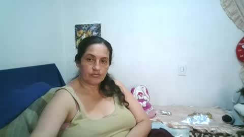 Snapshot of xime5144838 chatting on 05.25.26 Ximena online show from 05.25.26
