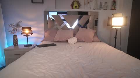 Ximena cortez online show from 02.03.25