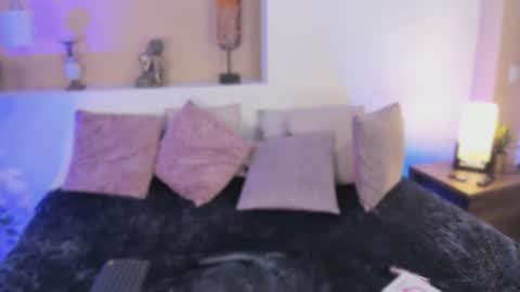  X I O M A R A  online show from 02.08.26