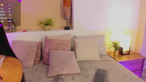  X I O M A R A  online show from 03.06.26