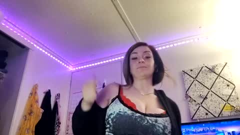 Snapshot of xkittymeowz chatting on 05.03.26 xkittymeowz online show from 05.03.26