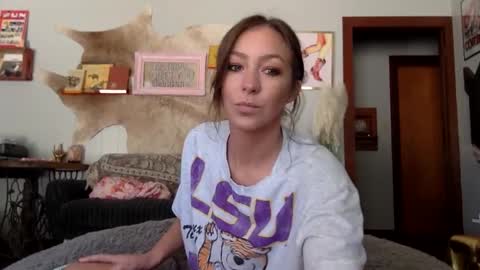 xLacyy online show from 10.05.25