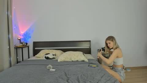 Chloe online show from 11.30.25