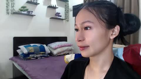 Snapshot of xlovely_destinyx chatting on 06.10.26 Alice online show from 06.10.26