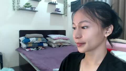 Snapshot of xlovely_destinyx chatting on 06.11.26 Alice online show from 06.11.26