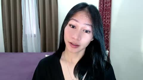 Snapshot of xlovely_destinyx chatting on 07.24.26 Alice online show from 07.24.26
