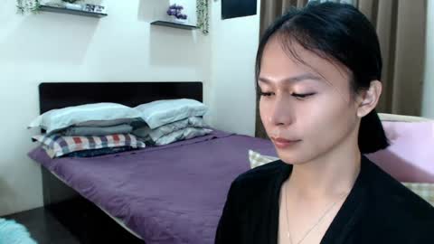 Snapshot of xlovely_destinyx chatting on 07.28.26 Alice online show from 07.28.26