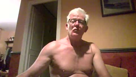 Snapshot of xmaeg3 chatting on 09.09.25 xmaeg3 online show from 09.09.25