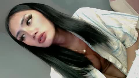 Snapshot of xnaughtyandsweet69_ chatting on 02.20.25 JACKY DELOS SANTOS online show from 02.20.25