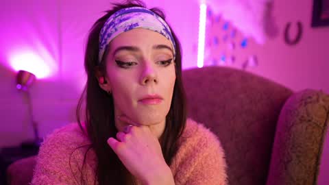 Bella Bondai online show from 01.09.25