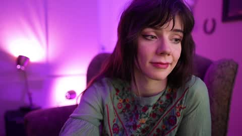 Bella Bondai online show from 02.01.25