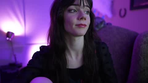 Bella Bondai online show from 02.02.25