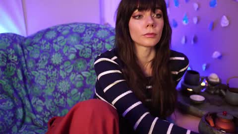 Bella Bondai online show from 03.09.25