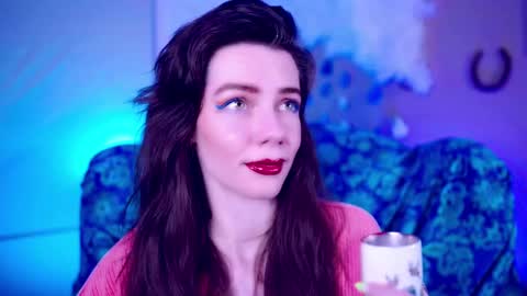 Bella Bondai online show from 09.26.25