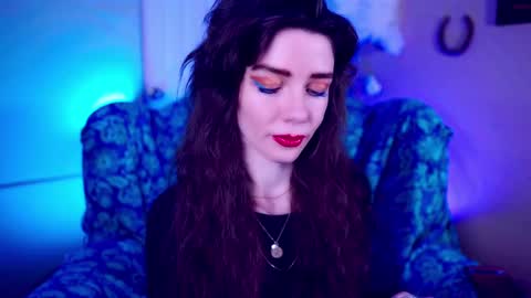 Bella Bondai online show from 10.06.25