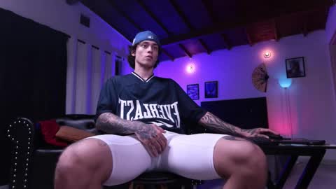   online show from 11.08.25