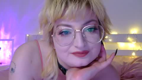 Starlette online show from 06.25.26