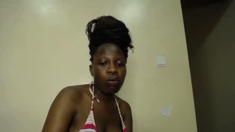 Snapshot of xoxo_booty chatting on 11.24.25 Xoxo online show from 11.24.25