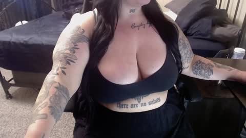 xorileyschembri online show from 12.05.24