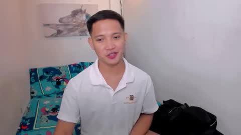 xsebastian19 online show from 12.18.25