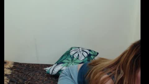 Snapshot of xsexyhotmomma69x chatting on 03.16.26 merayel online show from 03.16.26