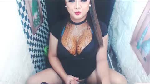 AYU  online show from 09.09.25