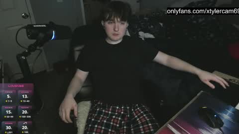 xtylercam69 online show from 02.18.26