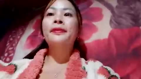 xuxulove00 online show from 12.15.25