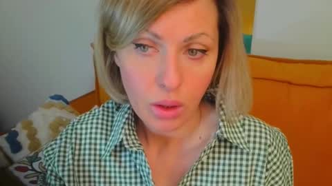 Snapshot of xvaleriax0 chatting on 02.08.26 xvaleriax0 online show from 02.08.26