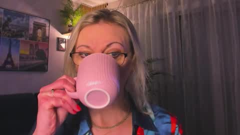 Vanessa online show from 02.10.26