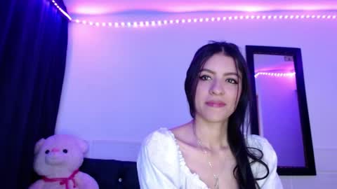 Snapshot of xx_johnson_xx chatting on 05.13.26 VALE online show from 05.13.26