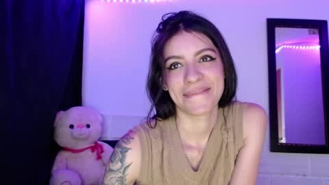Snapshot of xx_johnson_xx chatting on 05.16.26 VALE online show from 05.16.26
