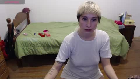 Snapshot of xx_ladyvenus_xx chatting on 06.27.26 Hidra online show from 06.27.26