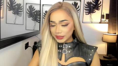 Snapshot of xxasian_goddessxx chatting on 05.13.26 xxasian_goddessxx online show from 05.13.26
