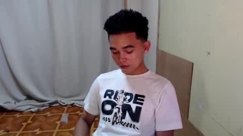 Snapshot of xxasiankurt chatting on 11.05.25 xxasiankurt online show from 11.05.25