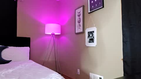 XxBADCATxX online show from 01.30.25