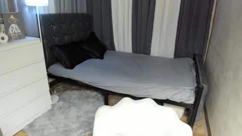 Snapshot of xxjasminfoxxx chatting on 11.01.25 xxjasminfoxxx online show from 11.01.25