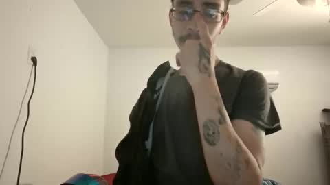 Snapshot of xxjasoneecxx chatting on 01.11.25 XxJasoneecxX online show from 01.11.25