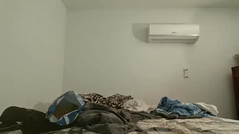 Snapshot of xxjasoneecxx chatting on 01.18.25 XxJasoneecxX online show from 01.18.25