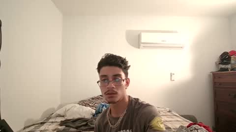 Snapshot of xxjasoneecxx chatting on 02.03.25 XxJasoneecxX online show from 02.03.25