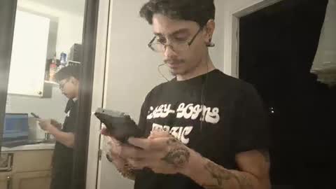 Snapshot of xxjasoneecxx chatting on 03.10.25 XxJasoneecxX online show from 03.10.25