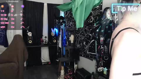 Lilith online show from 02.12.25