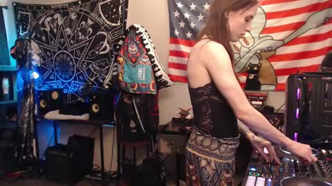 Lilith online show from 09.17.25