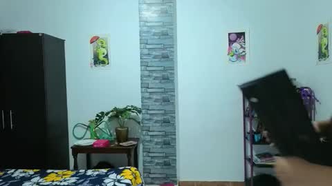 Snapshot of xxmaggieeexx chatting on 12.15.25 mag online show from 12.15.25