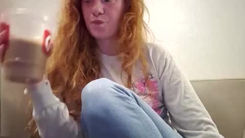 Snapshot of xxmariebliss chatting on 04.27.26 xxmariebliss online show from 04.27.26