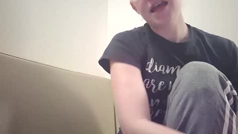 Snapshot of xxmariebliss chatting on 04.29.26 xxmariebliss online show from 04.29.26