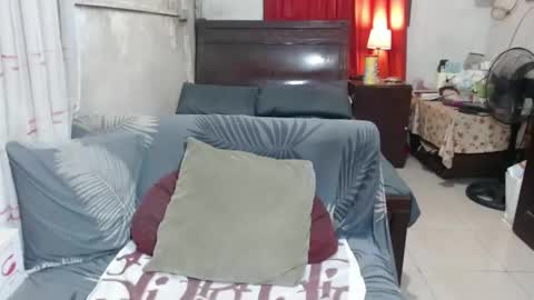 Snapshot of xxmiranda_greyxx chatting on 01.09.25 sexyyanna4u online show from 01.09.25