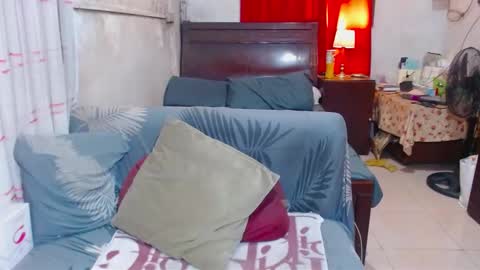 Snapshot of xxmiranda_greyxx chatting on 01.18.25 sexyyanna4u online show from 01.18.25