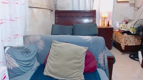 Snapshot of xxmiranda_greyxx chatting on 09.20.25 sexyyanna4u online show from 09.20.25